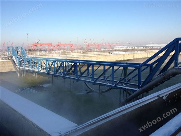 污水处理设备厂家供应-周边传动式刮吸泥机
