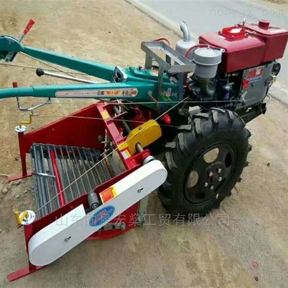 新型手扶拖拉机带花生收获机 收土豆机器